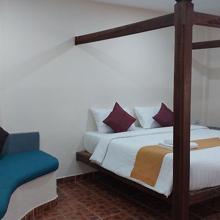 Pandora Cafe Hotel Bãi biển Chaweng Ngoại thất bức ảnh