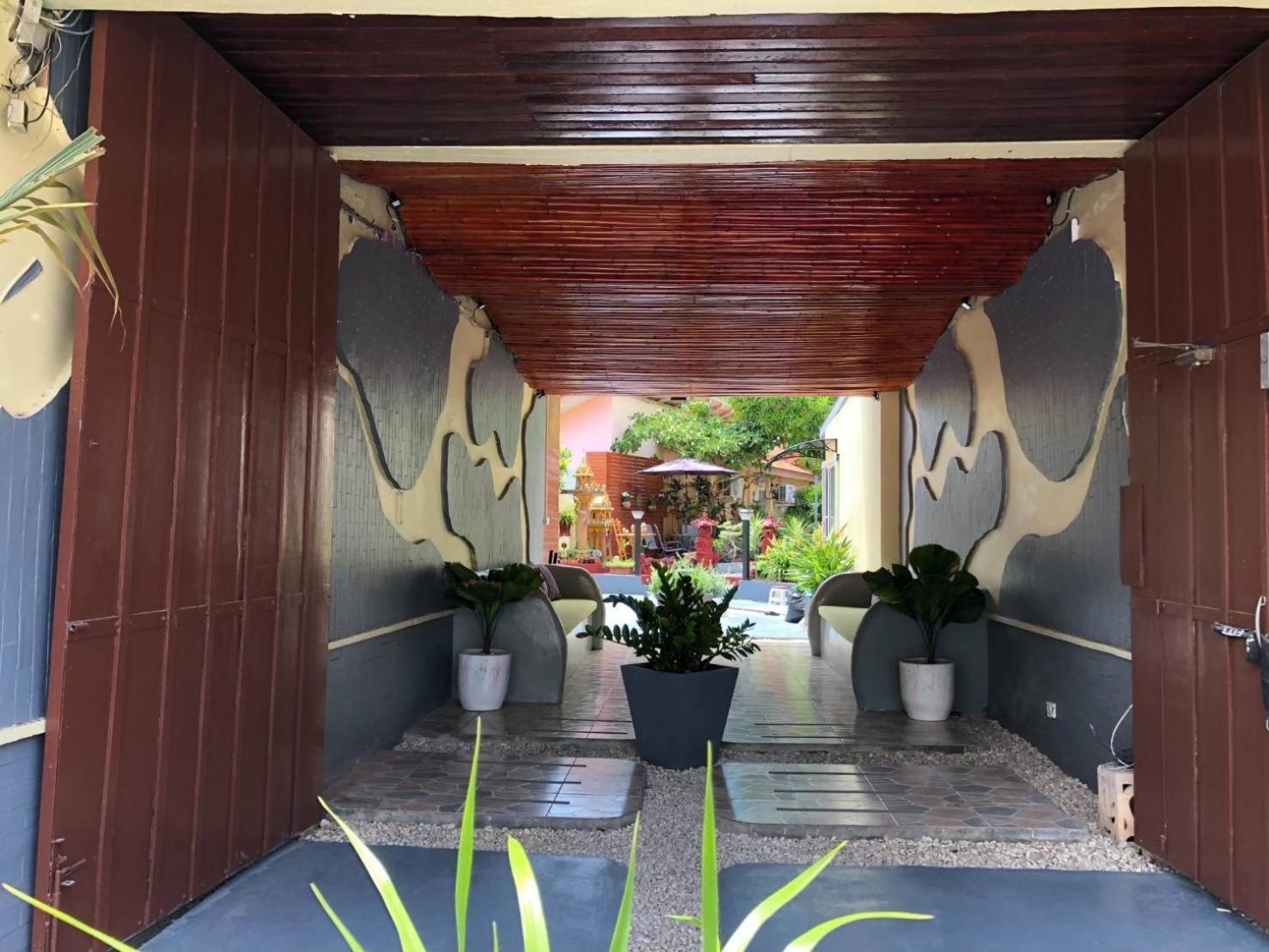 Pandora Cafe Hotel Bãi biển Chaweng Ngoại thất bức ảnh